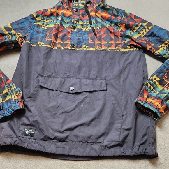 Empyre Surplus Co - Hooded jacket with pocket - Medium Aztec Print Windbreaker - Picture 4 of 13